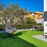 Atemberaubende Nur 150 Meter Zum Mit Beheizbarem Privatpool Σπίτι διακοπών Μεντουλίν
