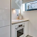 Atemberaubende Nur 150 Meter Zum Mit Beheizbarem Privatpool Μεντουλίν